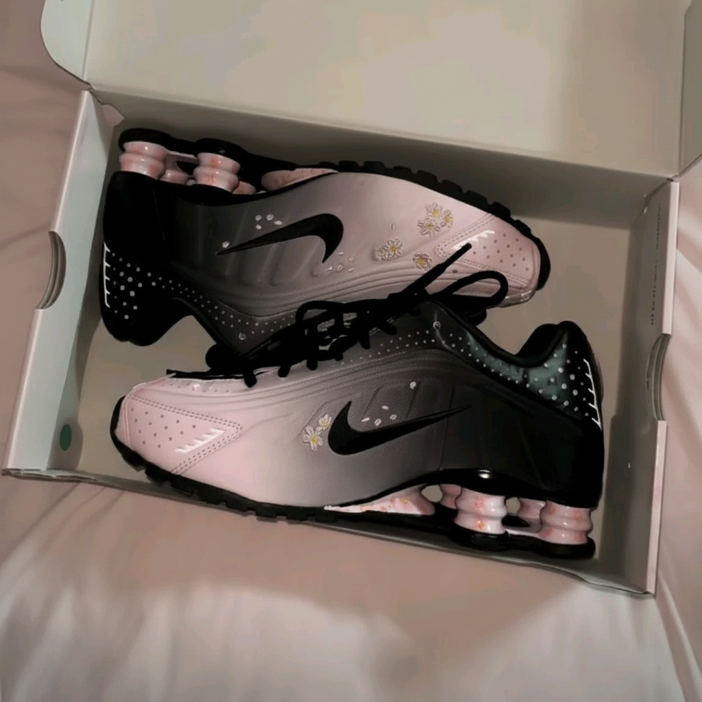 Shox R4 Image 5